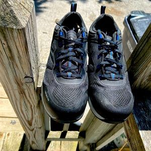 Herman survivors sneakers